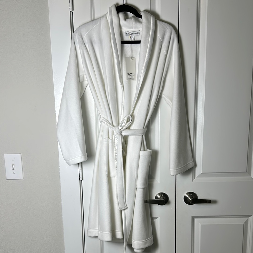 LAURENCE TAVERNIER Ivoire Pelgnoir Court Robe size medium